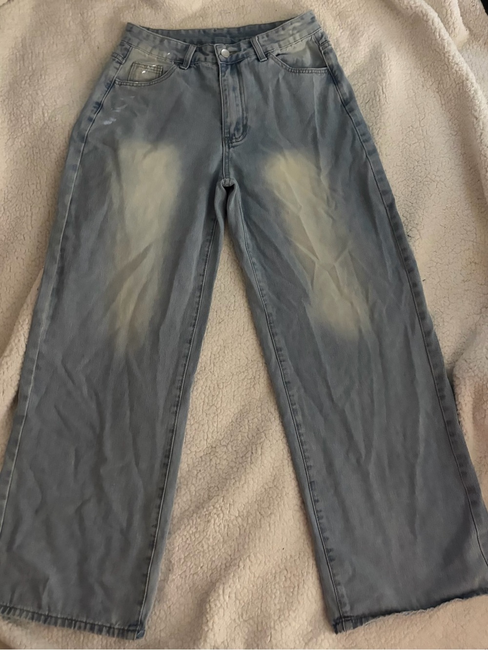 Brand new never worn. Without tags.            Light Blue Wide-Leg women’s Jeans